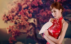 男女午夜精华液